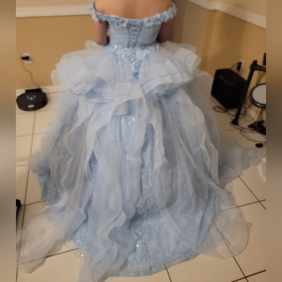 Beautiful Light Blue New Quinceañera Dress Fits Size S-M - Picture 2 of 15